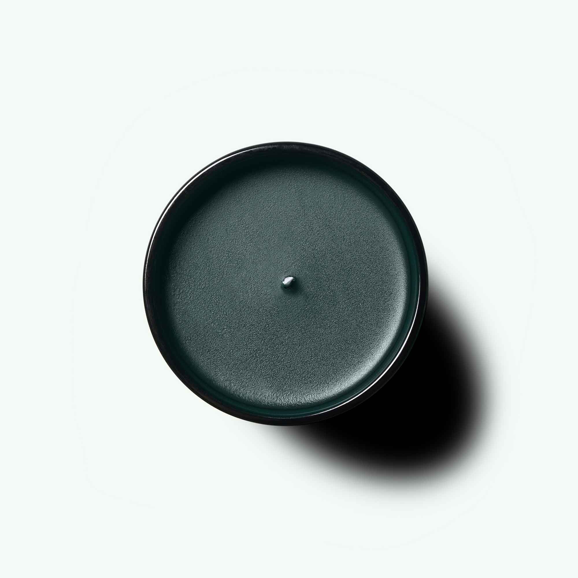 NATURAL FRAGRANCE SCENTED CANDLE: The Cassis